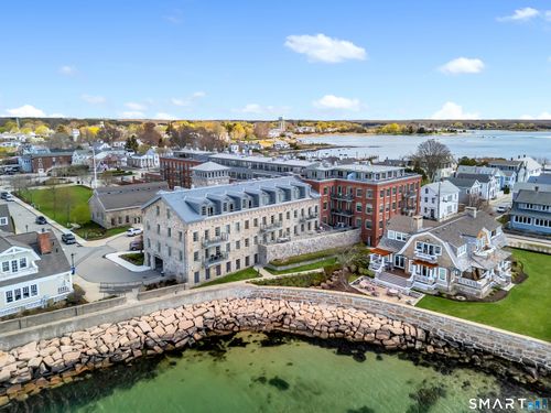 22-8 Stonington Cmns, Stonington, CT, 06378 | Card Image