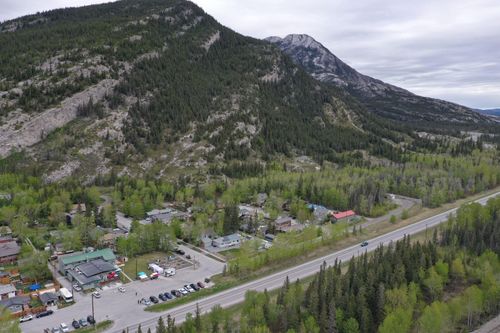 21 Exshaw Mountain Gateway, Exshaw, AB, T0L2C0 | Card Image