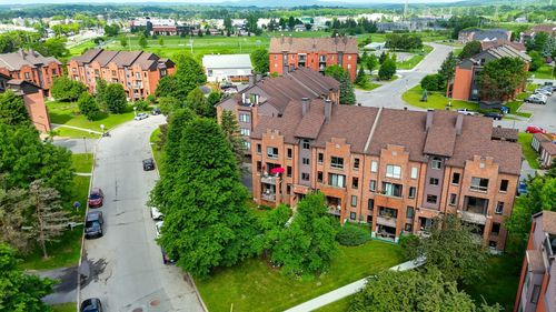 402 - 175 Rue De Morency, Condo with 3 bedrooms, 1 bathrooms and null parking in Gatineau QC | Card Image