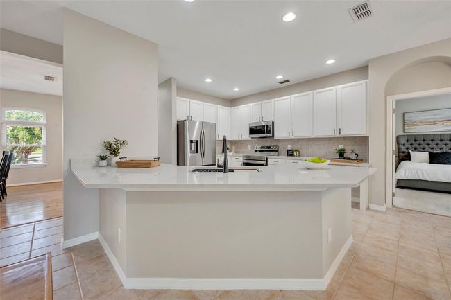 10519 Sunrise Terrace Dr, House other with 5 bedrooms, 3 bathrooms and null parking in Orlando FL | Image 16