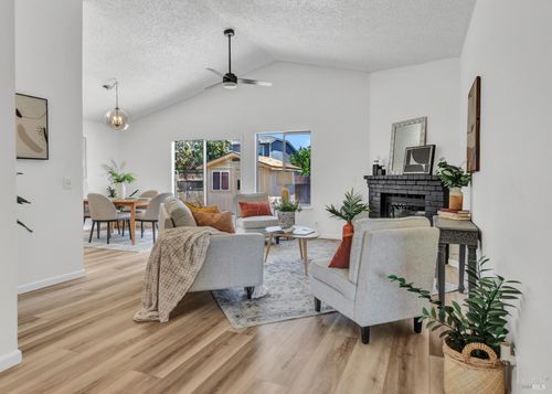 901 Javan Way, Suisun City, CA, 94585-2159 | Card Image