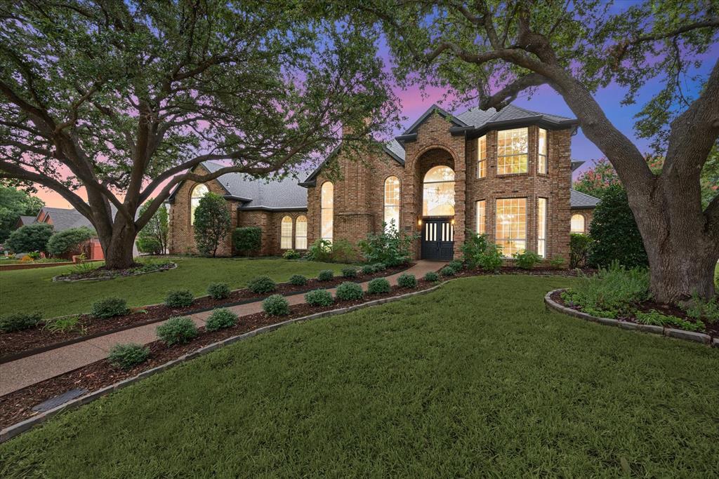 Cottonwood Ln, Colleyville, TX 76034