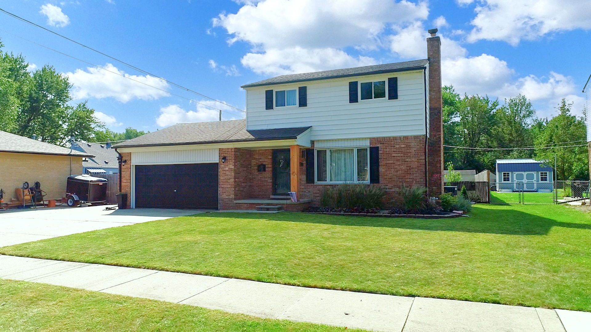 Gordon Rd, Saint Clair Shores, MI 48081