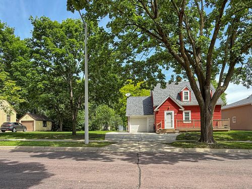 419 Webster Street, Fairmont, MN, 56031 | Card Image