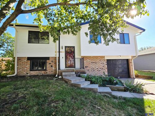 5021 W Saint Paul Ave, Lincoln, NE, 68524-2125 | Card Image