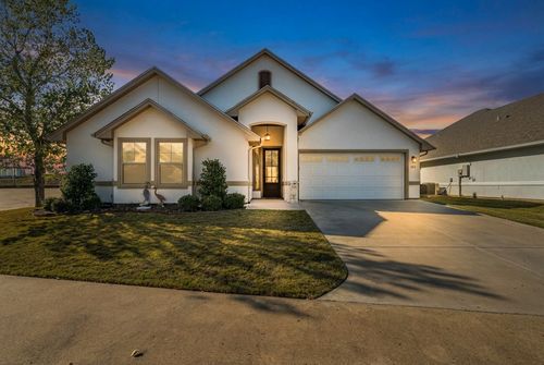 105 Easy St, Glen Rose, TX, 76043-5444 | Card Image