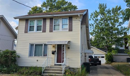 521 E Archwood Ave, Akron, OH, 44301-2220 | Card Image