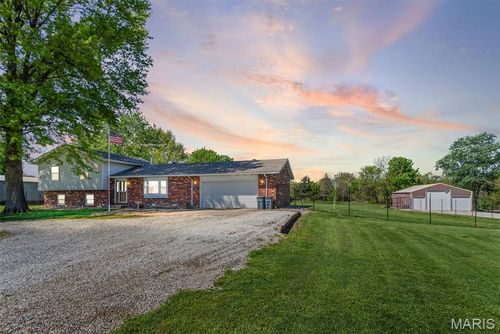 1204 Cemetery Rd, Jerseyville, IL, 62052-1203 | Card Image