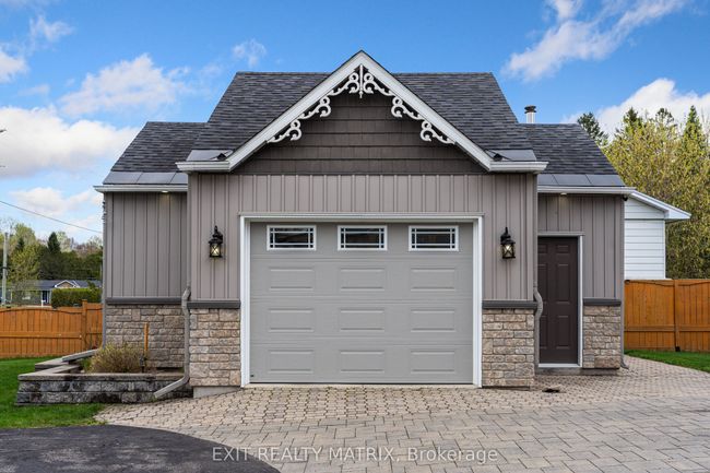1920 Landry St, House other with 3 bedrooms, 3 bathrooms and 9 parking in Clarence Creek ON | Image 8