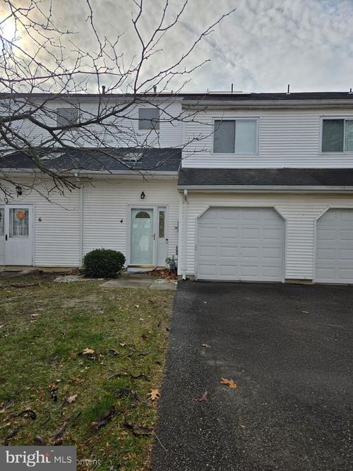 4 Nutmeg Dr, Lumberton, NJ, 08048-4218 | Card Image