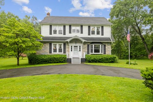 149 River Rd, New Paltz, NY, 12561-3038 | Card Image
