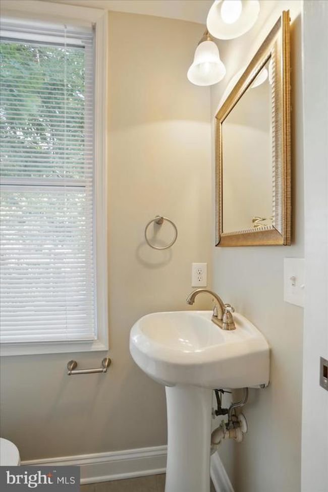 3218 Keswick Rd, Townhouse with 3 bedrooms, 3 bathrooms and null parking in BALTIMORE MD | Image 17
