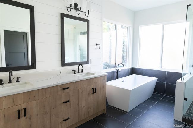 9553 E Hidden Hill Ln, House other with 5 bedrooms, 5 bathrooms and 3 parking in Lone Tree CO | Image 16