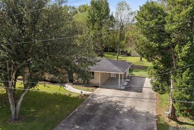 12233 Oakline Acres, House other with 3 bedrooms, 1 bathrooms and null parking in St Amant LA | Image 2