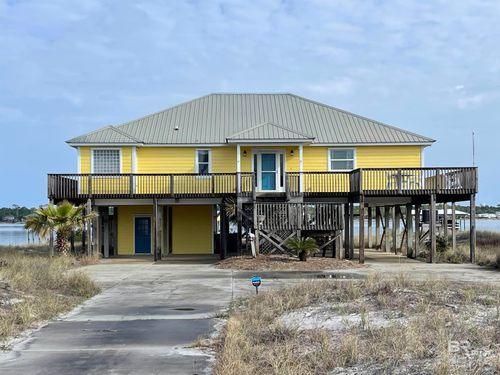 2724 W Beach Boulevard, Gulf Shores, AL, 36542 | Card Image