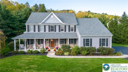 3638 Woodbyne Rd, Hellertown, PA, 18055-3165 | Card Image