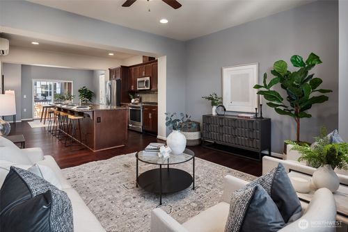 unit-104-3250 Sw Graham St, Seattle, WA, 98126-5402 | Card Image