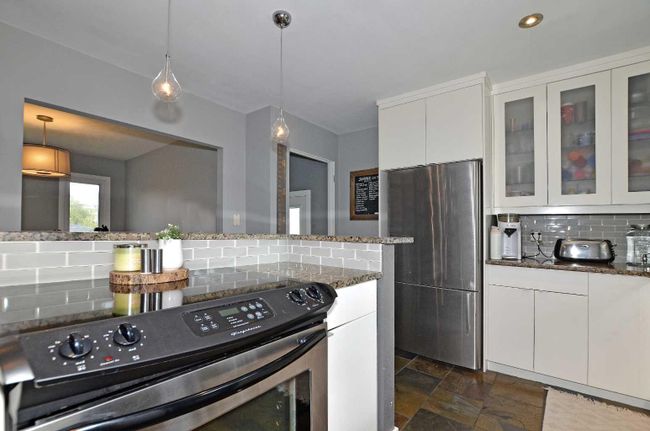 4004 3 Ave Sw, House detached with 4 bedrooms, 2 bathrooms and 1 parking in Calgary AB | Image 8
