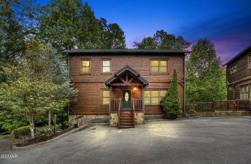 859 Great Smoky Way, Gatlinburg, TN, 37738 | Card Image