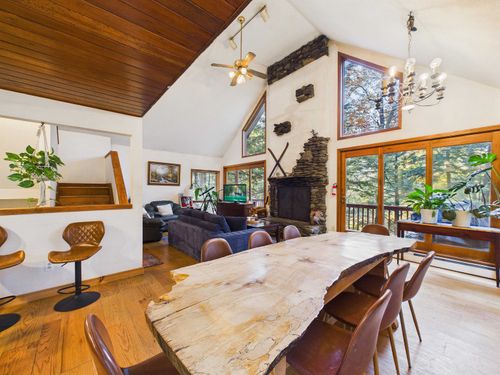 115 Park Pl, Pittsfield, VT, 05762-9767 | Card Image