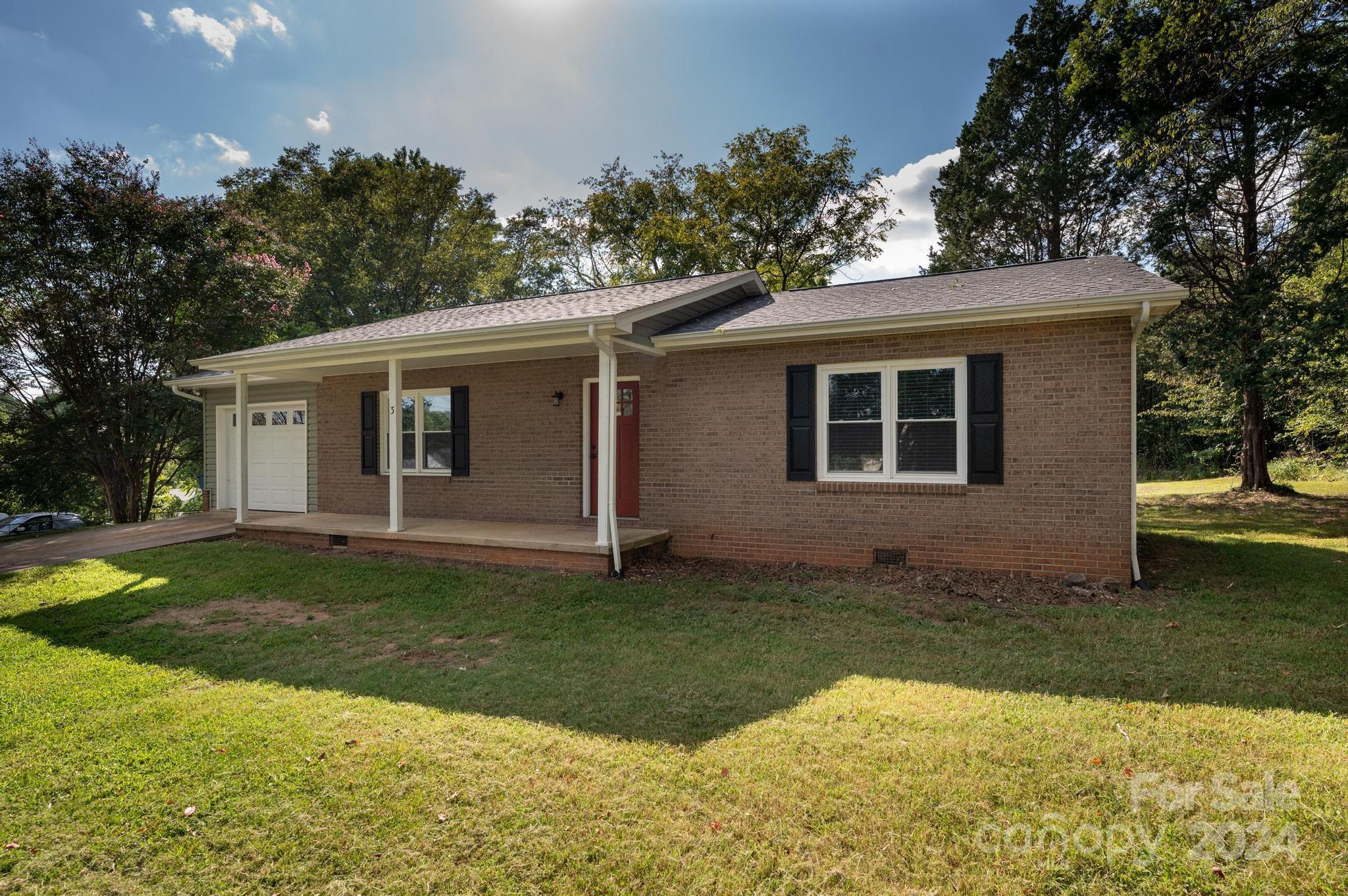 Mccall Pl, Granite Falls, NC 28630