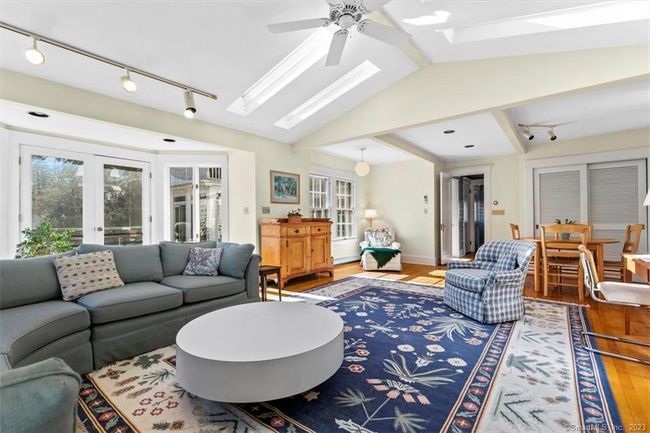 27 Spring Glen Ter, House other with 5 bedrooms, 4 bathrooms and null parking in Hamden CT | Image 16