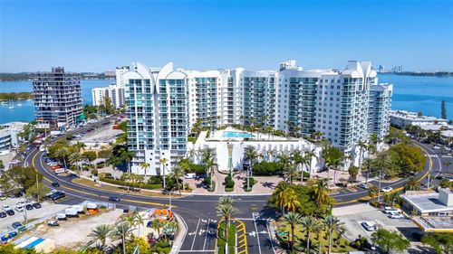 apt-402-7910 Harbor Island Dr, North Bay Village, FL, 33141-3385 | Card Image