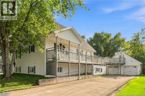80 Third Ave, Pointe-Du-Chêne, NB, E4P5H9 | Card Image