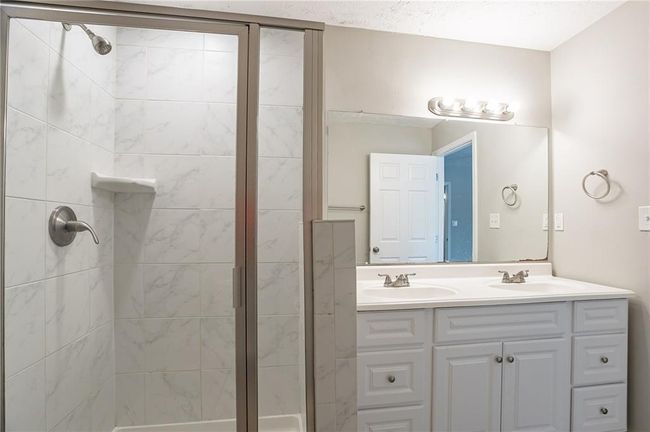 477 Victoria Rd, House other with 3 bedrooms, 2 bathrooms and 4 parking in Woodstock GA | Image 20