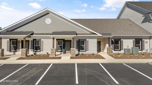 b-4411 Legends Way, Maryville, TN, 37801-9606 | Card Image