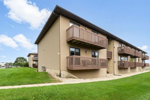 g-695 Dean Dr, South Elgin, IL, 60177-1192 | Card Image