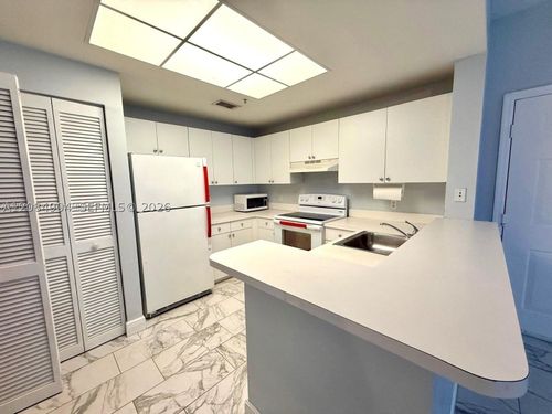 127-2015 Se 10th, Fort Lauderdale, FL, 33316 | Card Image