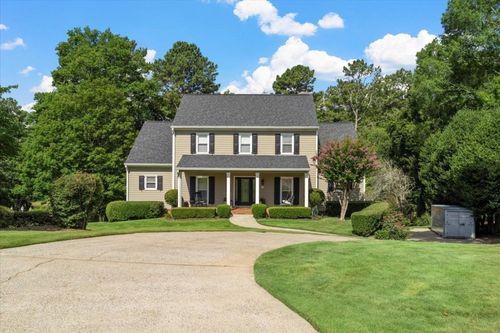 562 Stillwaters Dr Sw, Marietta, GA, 30064-2467 | Card Image