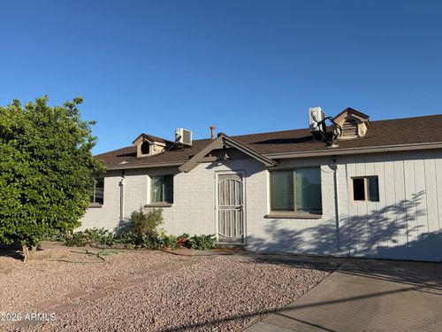 2940 N 81st Dr, Phoenix, AZ, 85033-4757 | Card Image