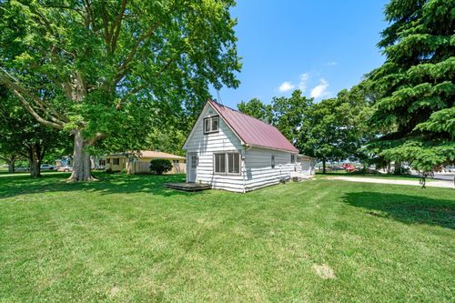 130 E Ann St, Somonauk, IL, 60552-9760 | Card Image