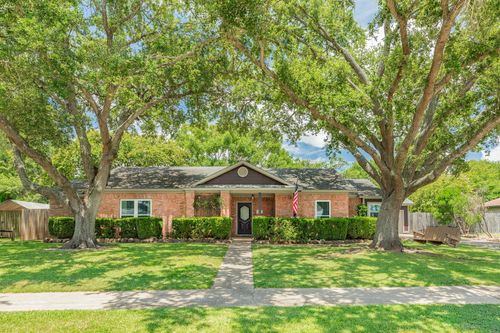 229 Any Way St, Lake Jackson, TX, 77566-4151 | Card Image