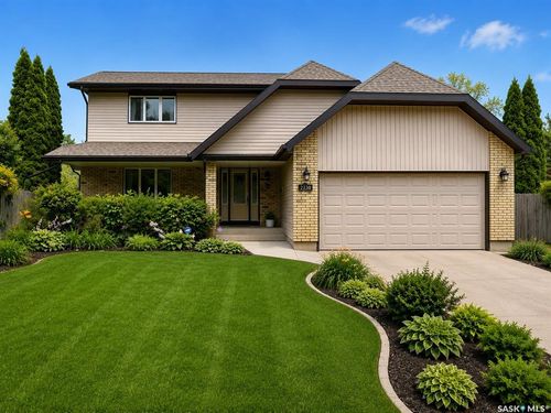 2230 Elderkin Dr E, Regina, SK, S4V0V4 | Card Image
