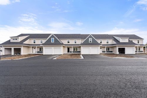 14-15 Brightstone Circle, Sandown, NH, 03873 | Card Image