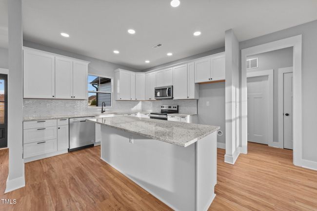 24-web-or-mls-VB4A5030 | Image 13