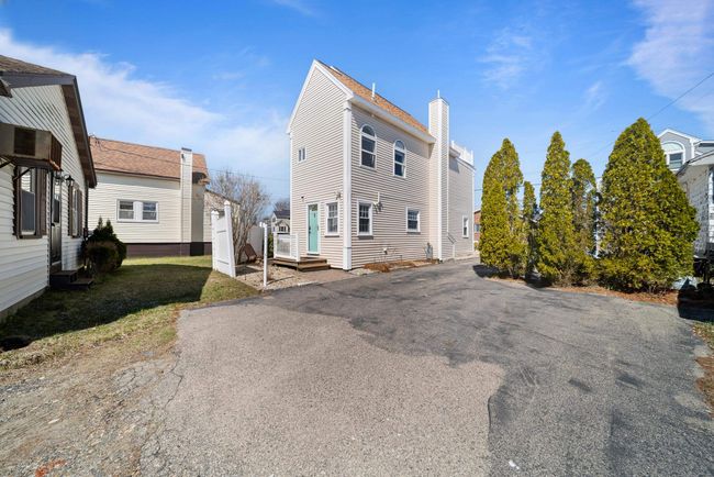 38 River St, House other with 3 bedrooms, 2 bathrooms and null parking in Seabrook NH | Image 36