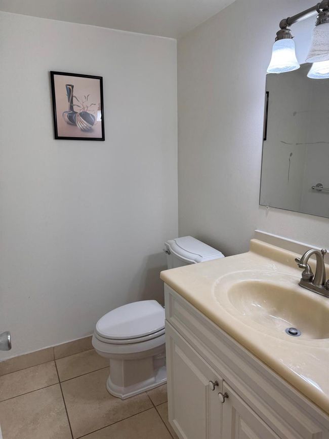 APT-113 - 721 Lori Dr, Condo with 1 bedrooms, 2 bathrooms and null parking in Palm Springs FL | Image 18