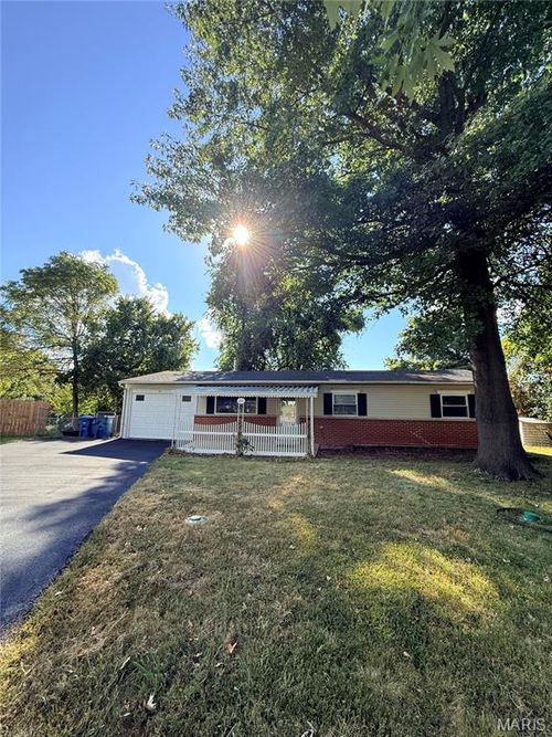 261 Joyce Court, Ballwin, MO, 63021 | Card Image