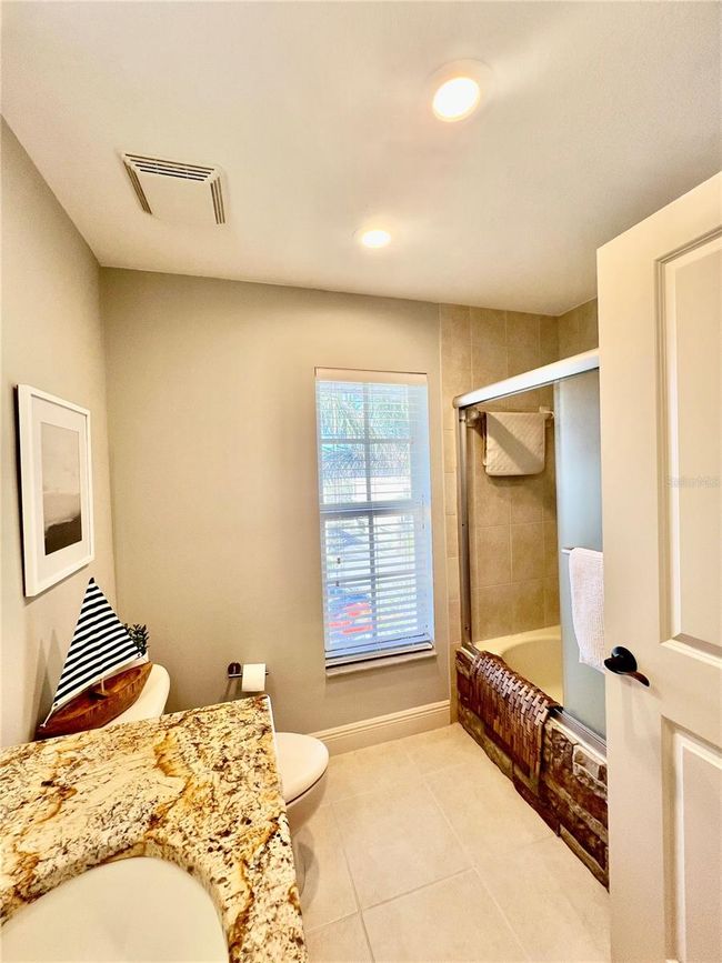 APT-301 - 10091 Lake Cove Dr, Condo with 3 bedrooms, 2 bathrooms and null parking in Fort Myers FL | Image 18
