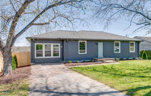 216 Slayton Dr, Madison, TN, 37115-2334 | Card Image