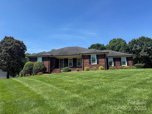 6339 River Front Dr, Harrisburg, NC, 28075-8604 | Card Image