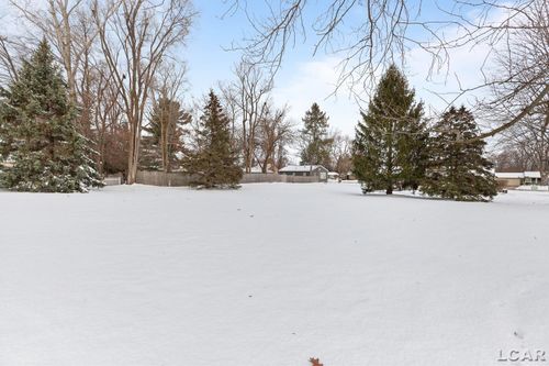 618 Nokomis St, Tecumseh, MI, 49286-1046 | Card Image