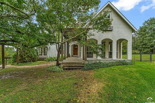 2812 Stratford Rd, Lawrence, KS, 66049-2848 | Card Image
