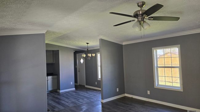 30997 Goldenrod St, House other with 3 bedrooms, 2 bathrooms and null parking in Denham Springs LA | Image 4