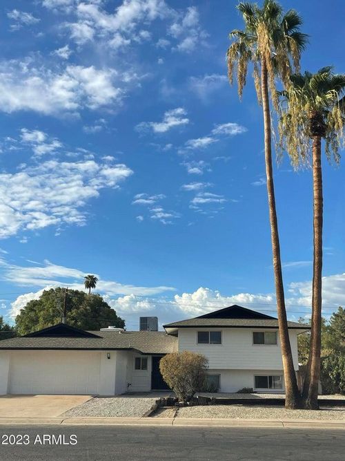 1600 E Laguna Dr, Tempe, AZ, 85282-5739 | Card Image