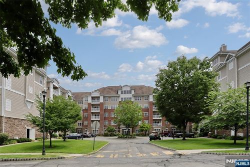 8107 Warrens Way, Wanaque, NJ, 07465-1609 | Card Image